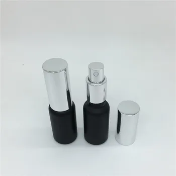 Brezplačna Dostava 200pcs 20ml black Motnega stekla steklenico s srebrno aluminijasto škropilnica,20cc Eterično Olje Spray steklenico parfuma