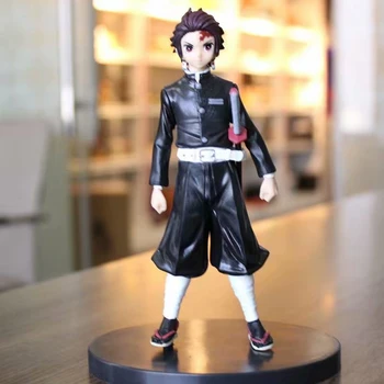 Demon Slayer Kamado Tanjirou Oblačilo, ki Anime figuric Igrače Kimetsu ne Yaiba PVC Zbirateljske Figurice Figurals Model