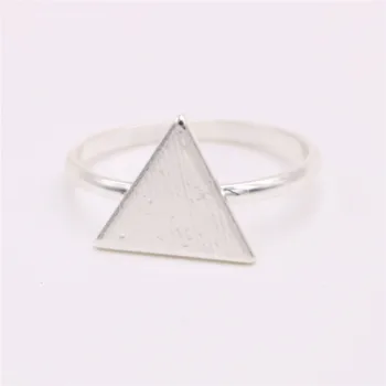 Geometrijske oblike, barve, obroč je Napolnjena trikotnik prstanec Trikotnik Obroč