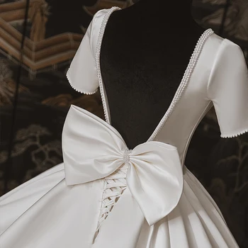 Preprost Vintage Bela, Slonokoščena Katedrala Rep Poročno Obleko za Kratke Rokave Saten Poročne Vestido De Novia Haljo Mariage 